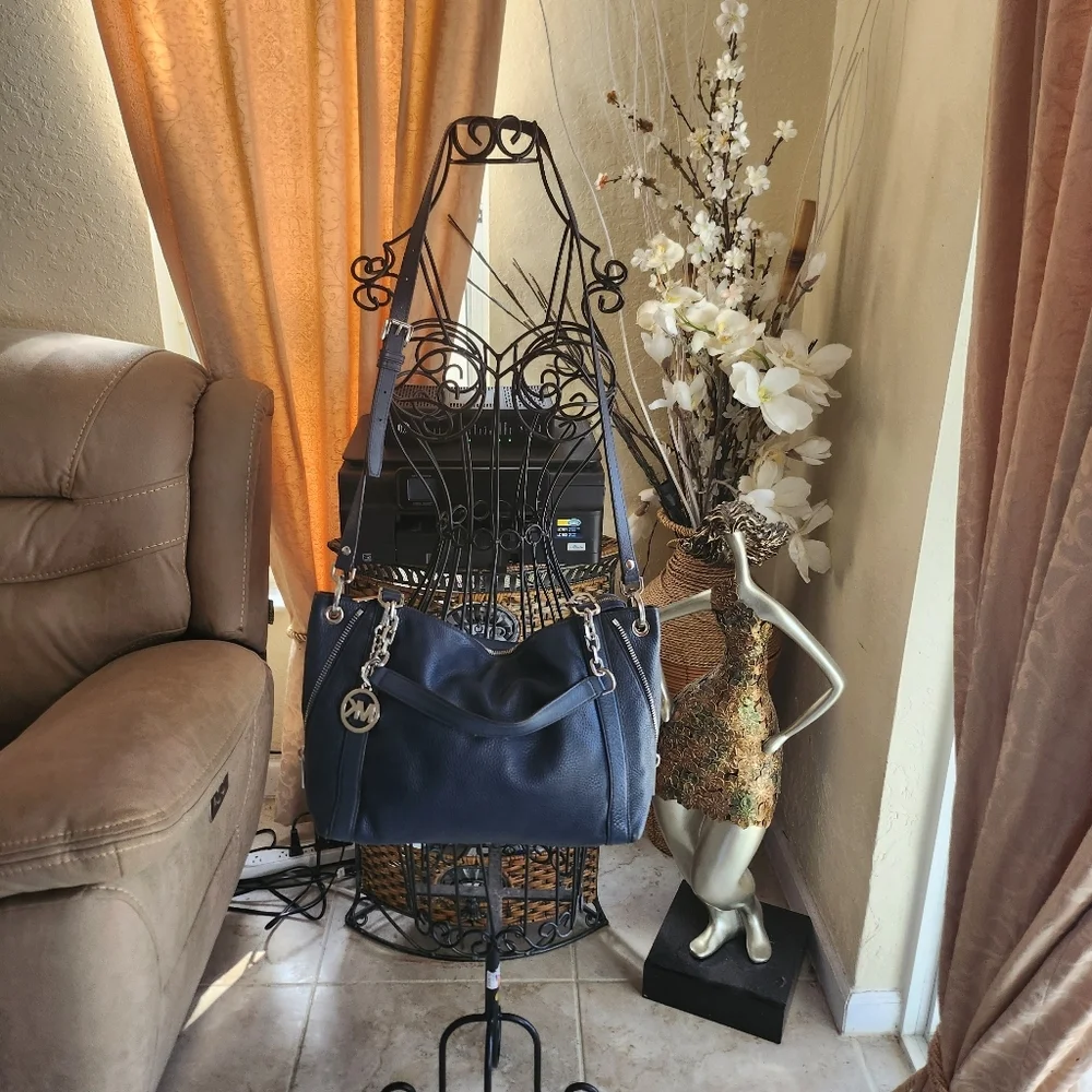 Michael Kors Stanthorpe Navy Leather Large Crossbody Satchel